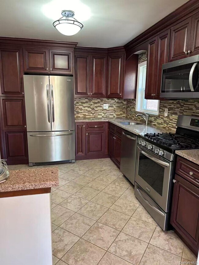 Photo - 36-30 166th St Unidad 2 FL