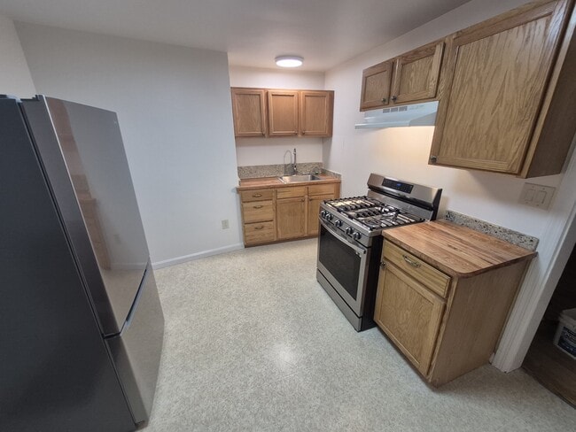 Photo - 366 W Patrick St