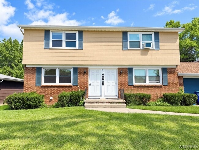 Photo - 220 Garden Pkwy