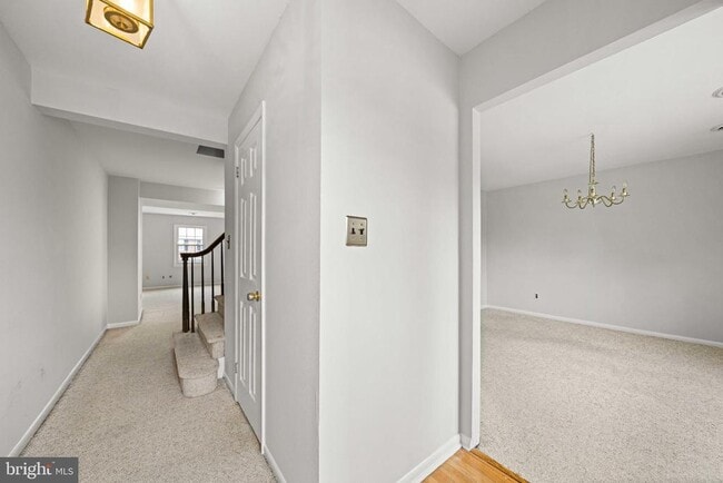 Photo - 132 E Green Valley Cir