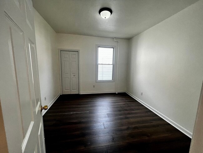 3-5 Woodbine St Unit 1