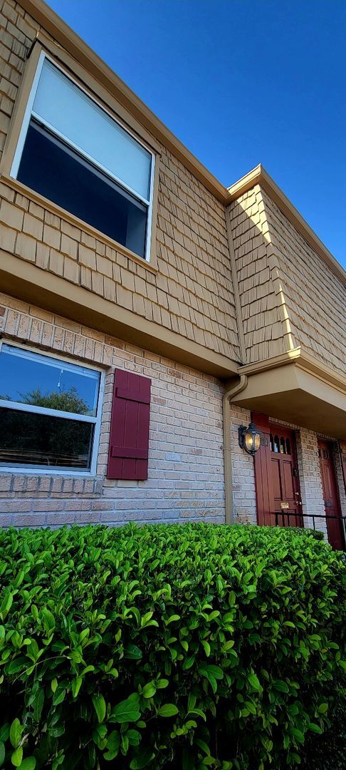 Photo - Welcome Home To the Four Seasons Condominiums of Winter Park.