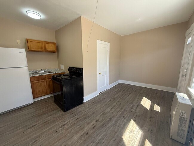 Photo - 42 Franklin St Unit F