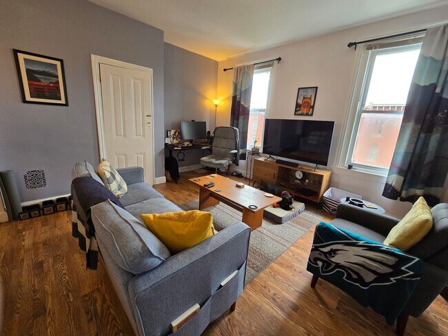 Photo - 2914 W Girard Ave Apartment Unit 3rd Floor