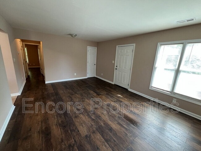 Photo - 2532 S Roxboro St Unidad D