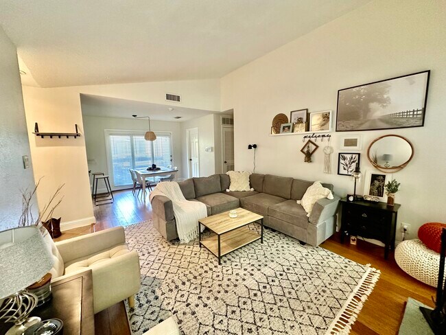 Photo - 1108 Quail Valley Ln Unidad 221