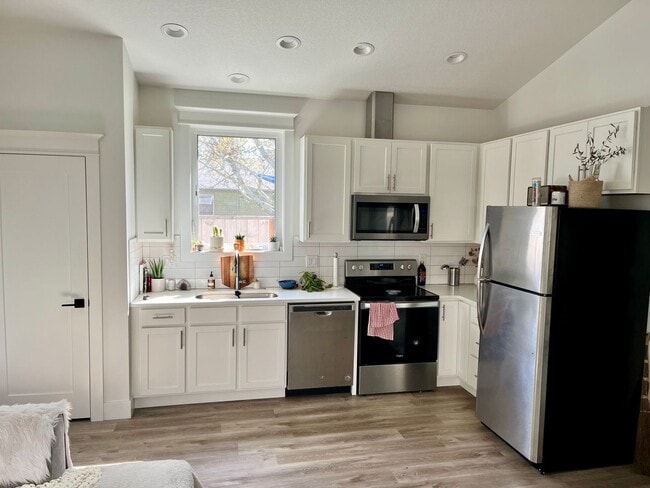 Photo - Super cool cottage with private setting