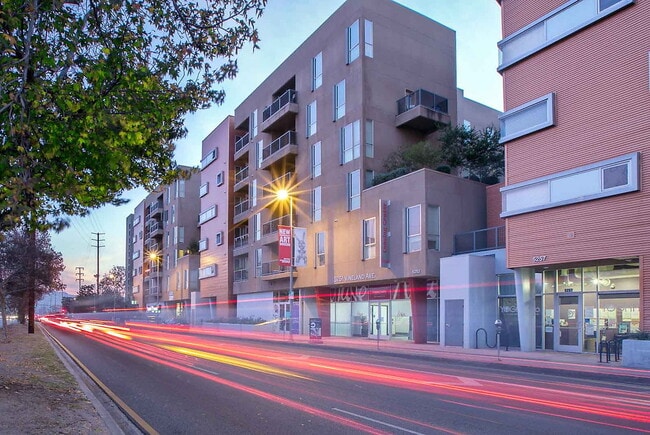 Building Photo - Muse Rental