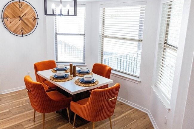 Building Photo - 17023 Lexington Dr