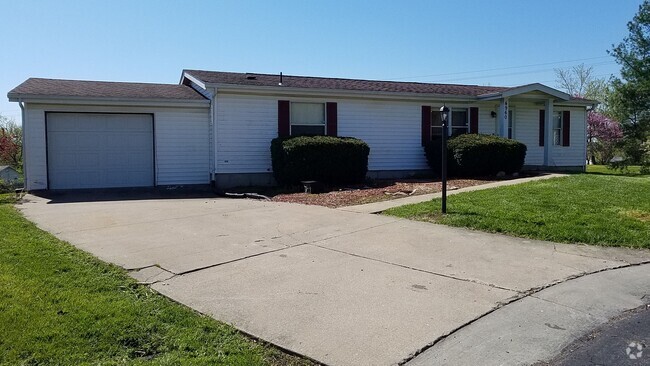 Building Photo - 4 bd, 2.75 ba N Columbia, 2nd living room ... Rental
