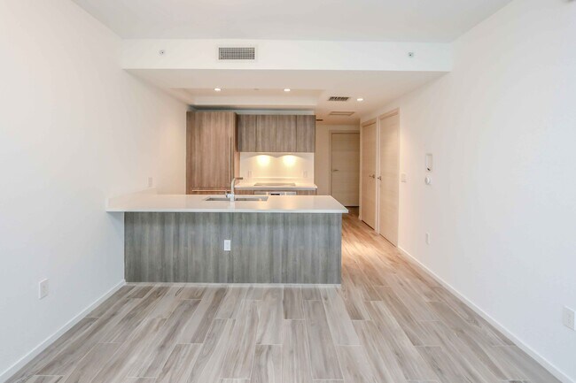 Photo - 801 S Miami Ave Unidad # 3606