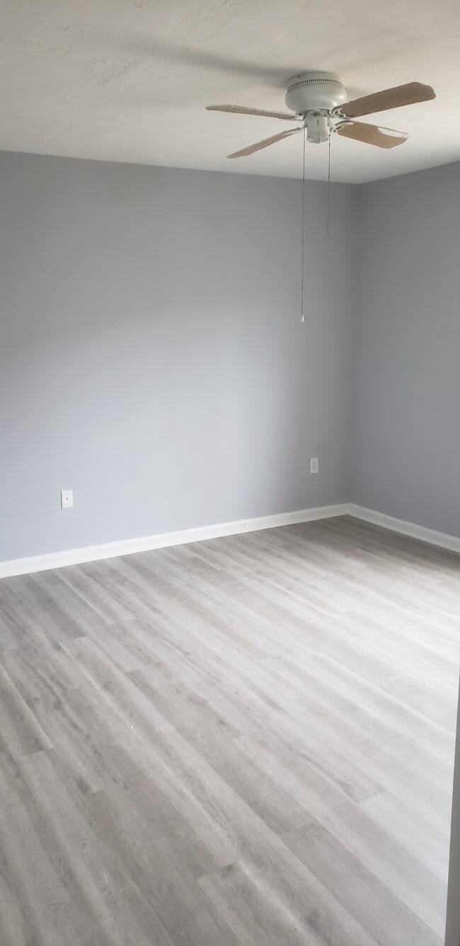 Photo - 500 Rosehip Ln Unit A