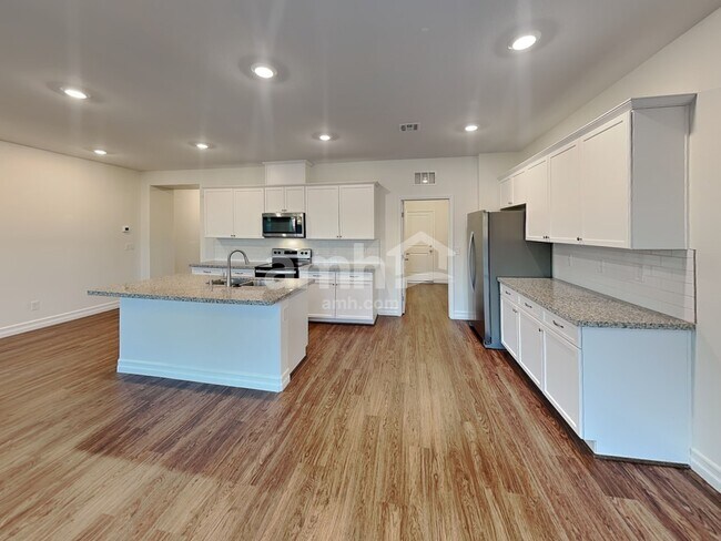 918 Nero Ave