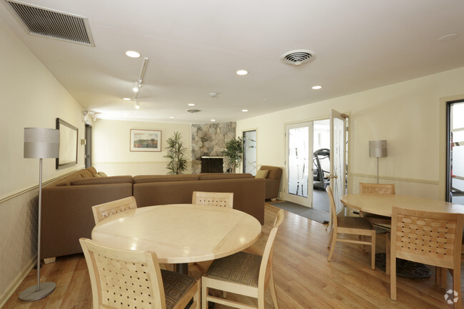 Club house - Idyllwild Apartments