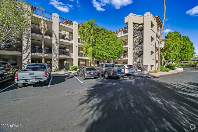 Building Photo - 5104 N 32nd St Unit 433 Rental