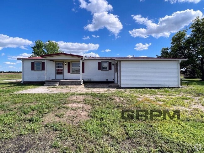 Building Photo - 3 bed 2 bath, full unfinished basement Rental