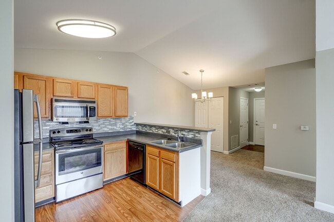 Photo - Crescent at Wolfchase Apartment Homes