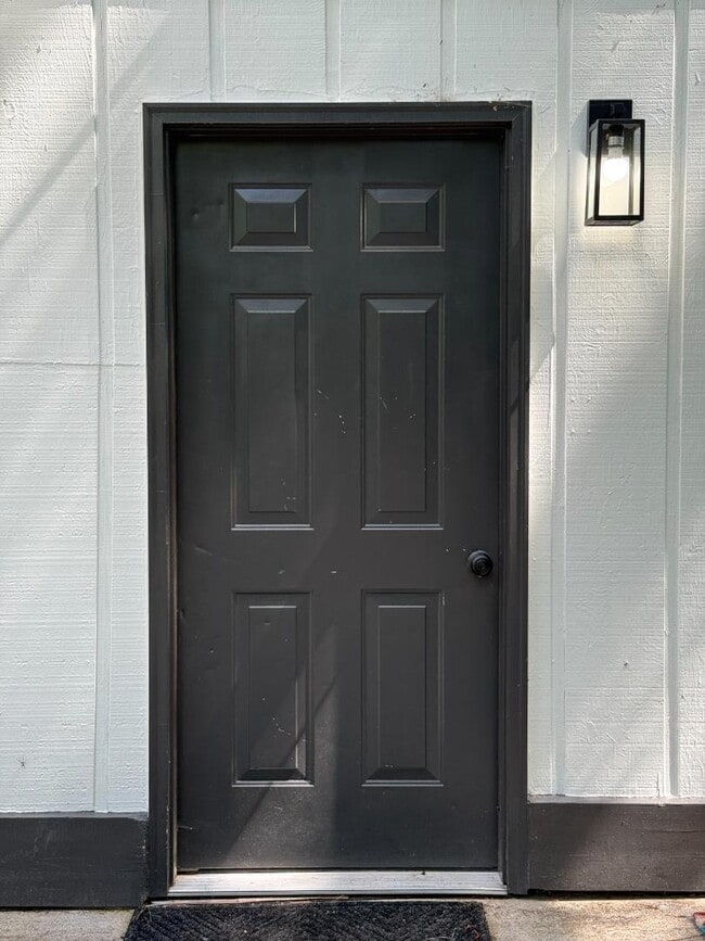 Building Photo - 721 Wedgewood Dr Rental