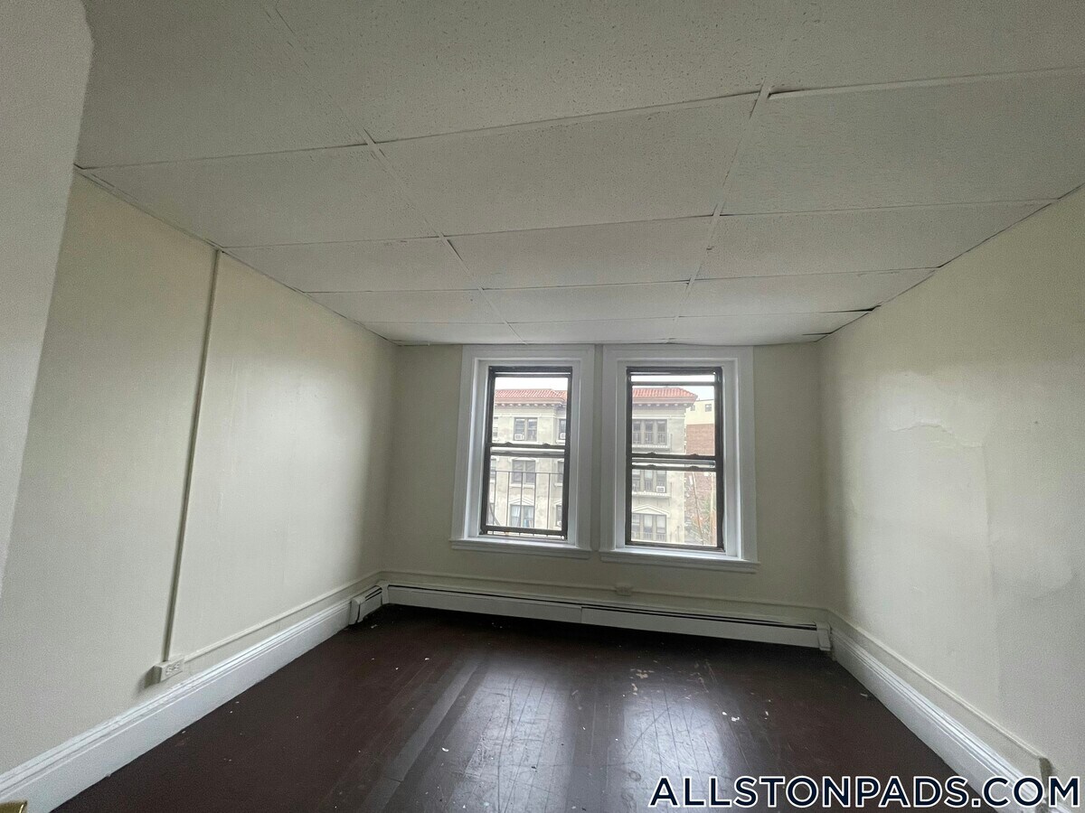 Photo - 201 Harvard Ave Unidad 1