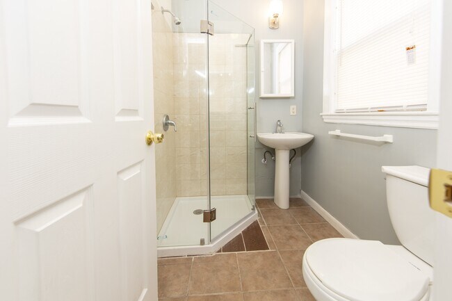 Photo - 20 Priesing St Unidad 20