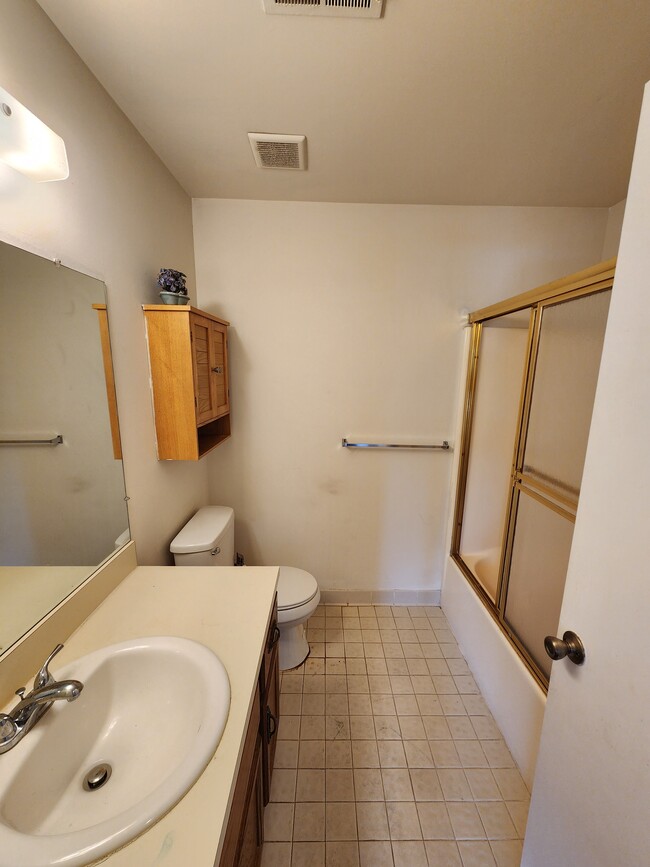 Photo - 15779 Canal Rd