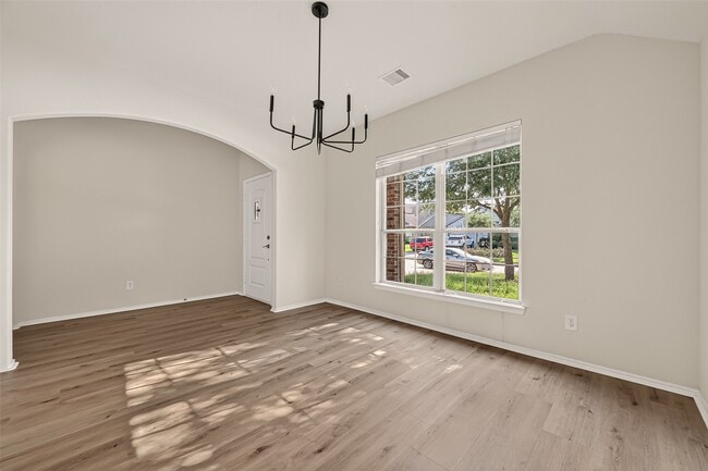 Photo - 3314 Karleigh Way