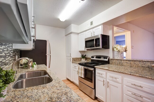 Photo - Waterstone Alta Loma Apartments
