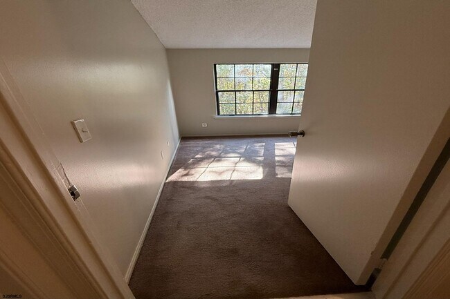 Photo - 166 Sussex Pl Unit 1506/166