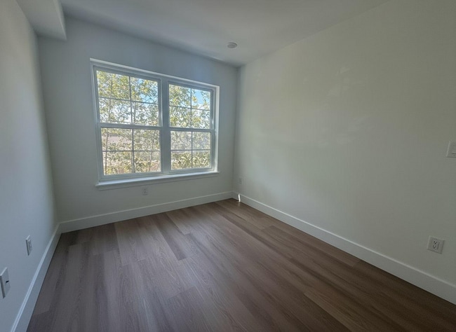 Photo - 3517 N 16th St Unidad 3F