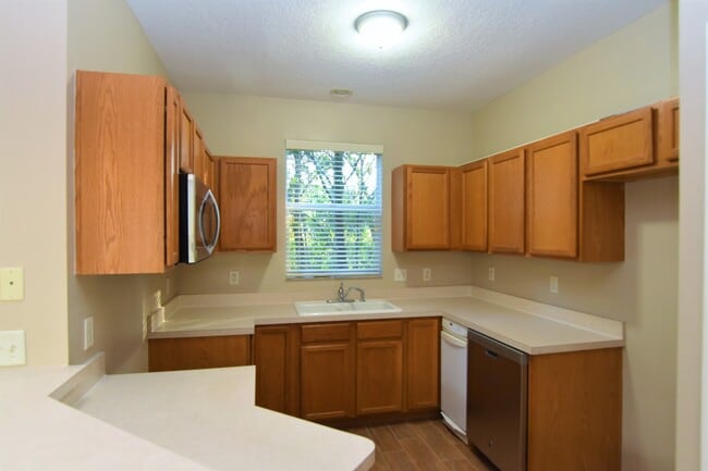 Photo - 11037 Black Swan Ct