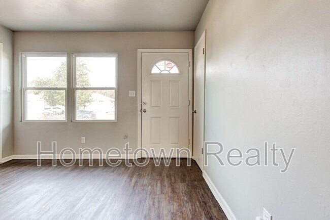 Photo - 3116 NE 13th St