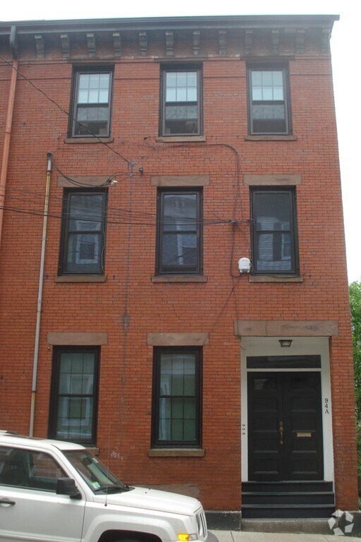 Building Photo - 94A Bartlett St Unit 2 Rental