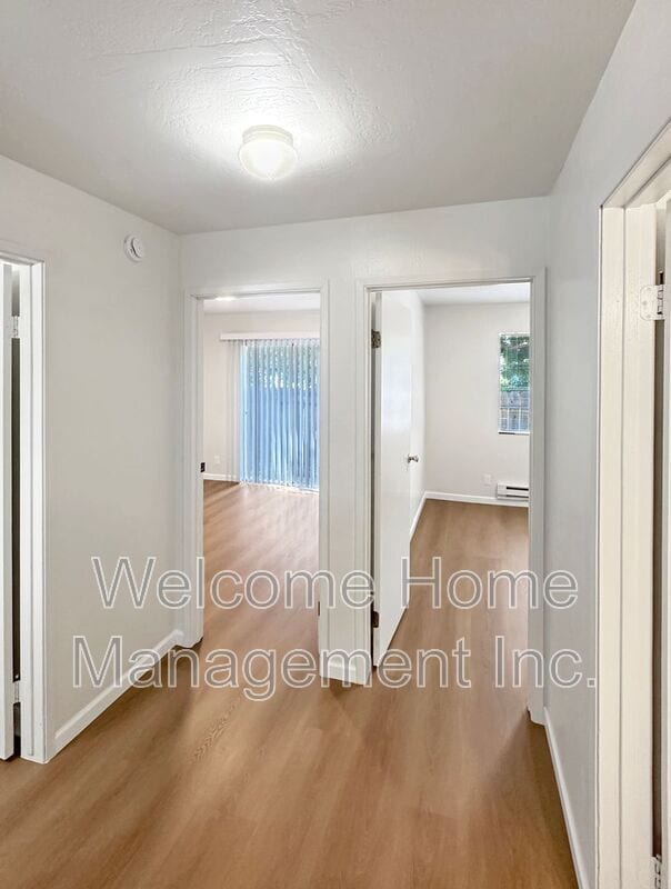 Photo - 15640 Usher St