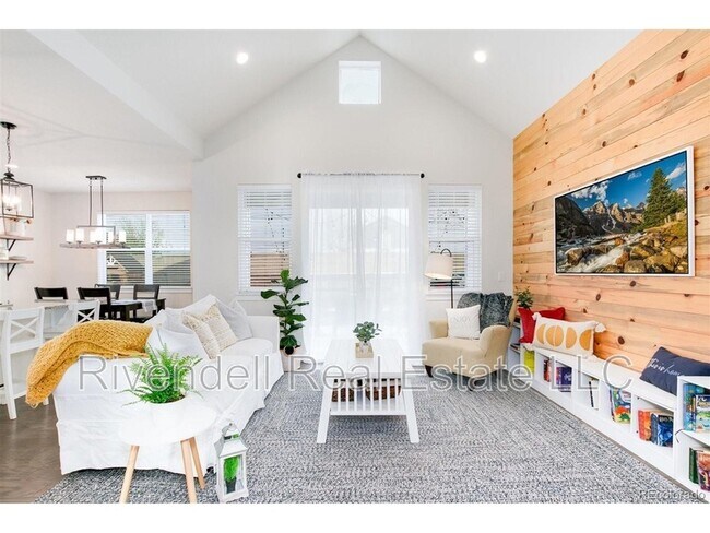 Photo - 278 Calhoun Cir