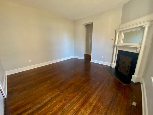 Photo - 317 Grove St