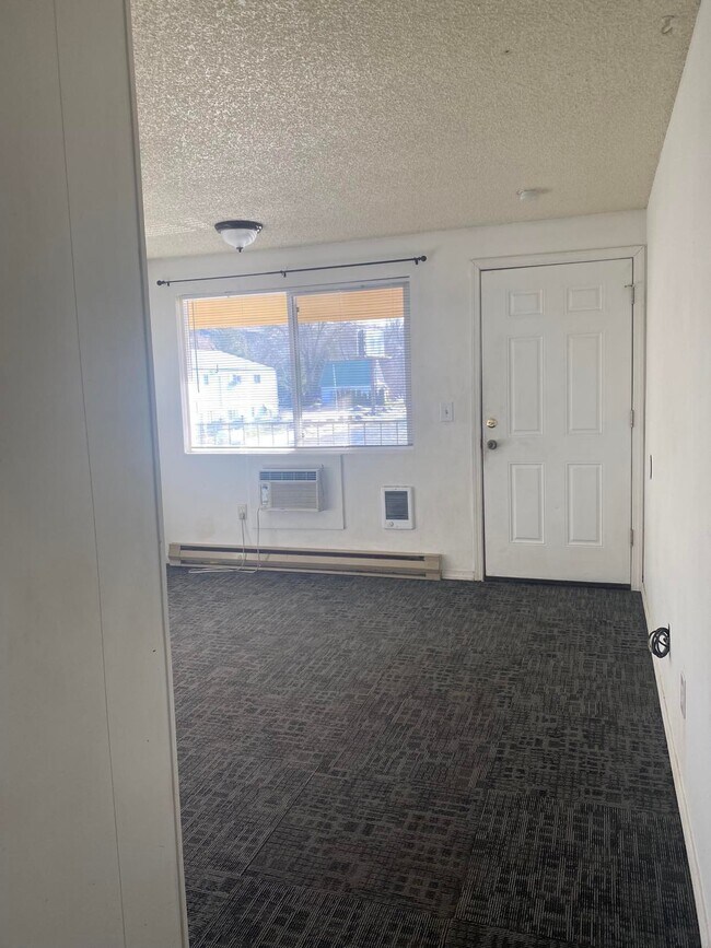 Photo - Preston Apartments Unit E