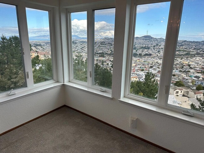 Photo - 420 Pointe Pacific Dr