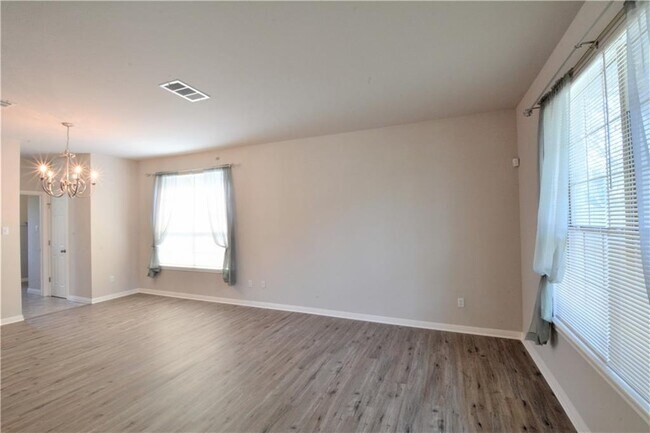 Photo - 8000 Tonkinese Dr