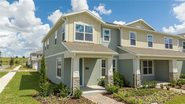 Photo - 16350 Hamlin Vw St