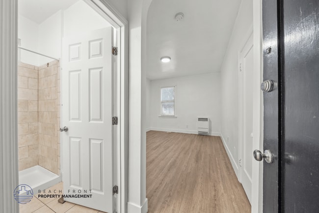 Photo - 402 N Soto St.