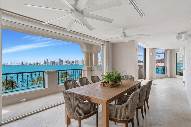 Photo - 5242 Fisher Island Dr Unidad 5242