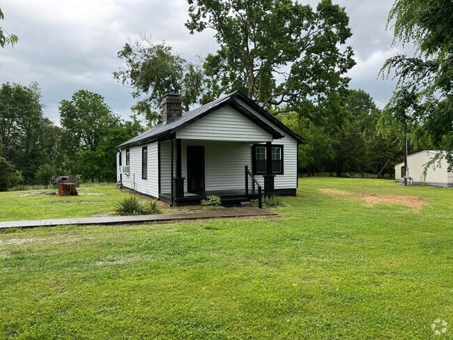 Building Photo - 7427 Carthage Hwy Rental