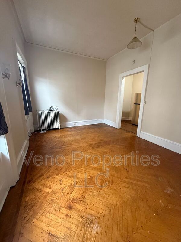 Photo - 98 Columbia St