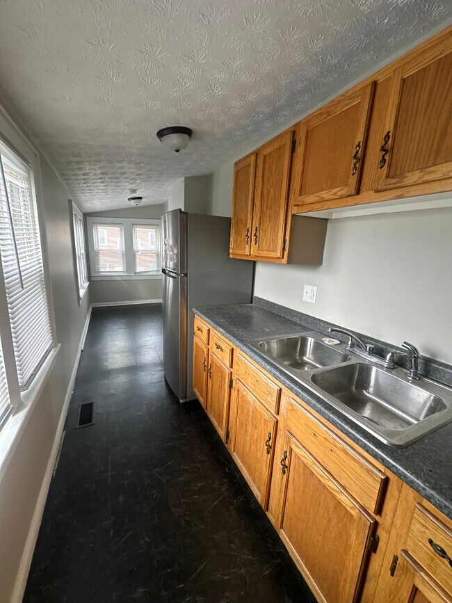 Photo - 1641 Sullivant Ave Unidad C