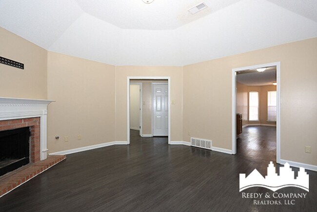 Photo - 1092 Cross Wood Ln