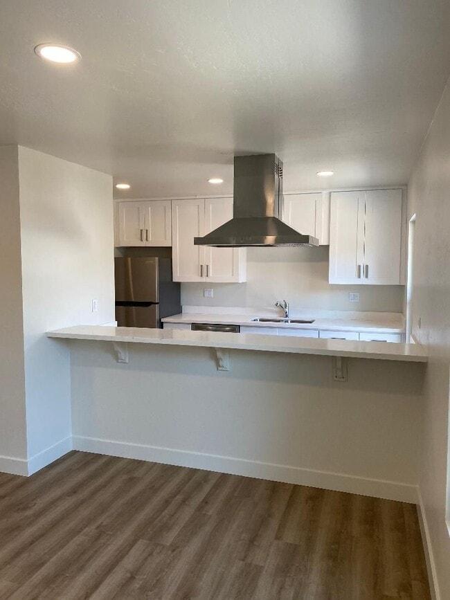 Photo - 2048 Swazey St Unidad C