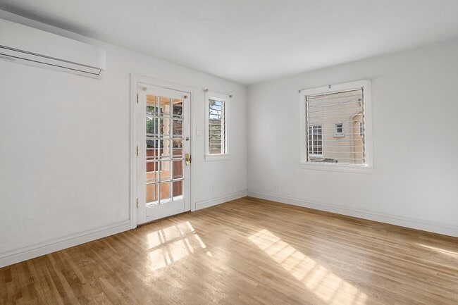 Photo - 4044 Huron Ave Unidad A