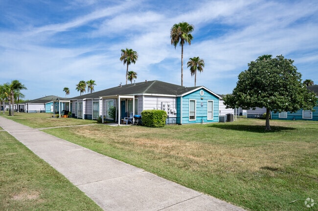 Primario - Valley Island Palms Apartments