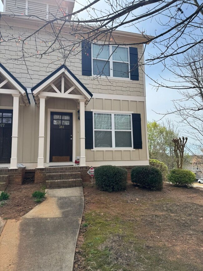 Building Photo - Whitehall Villages Townhome Available