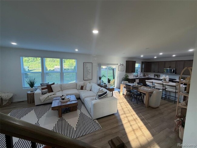 Photo - 4881 Marquette Dr